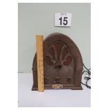 Windsor L.E. Reproduction 1932 Radio