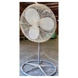PEDESTAL FAN