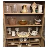 CABINET CONTENTS OF DECORATIVE COLLECTIBLES