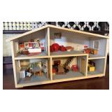 VINTAGE DOLL HOUSE/FURNISHINGS
