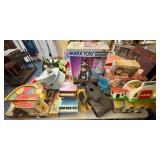 TABLE LOT OF VINTAGE TOYS