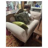 ADJUSTIBLE FAINTING COUCH