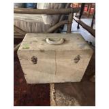 ANTIQUE KENMORE SEWING MACHINE/CASE