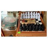 PUZZLE PEG AND CHESS SET