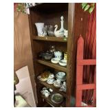 SHELF WITH CONTENTS - DISCOVERY