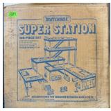 MATCHBOX SUPER STATION WITH BOX