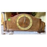 VINTAGE MANTEL CLOCK