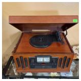 RETRO STYLE AM/FM PHOTO/CD PLAYER