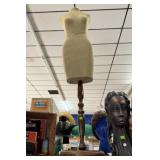 VINTAGE DRESS FORM