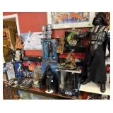 LOT OF STAR WARS COLLECTIBLES