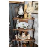 DECORATIVE COLLECTIBLES - ART GROUPING