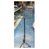WROUGHT IRON EASEL - MUSIC STAND