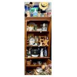 SHELF LOT OF DECORATIVE COLLECTIBLES