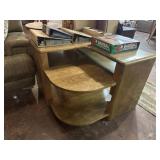 CORNER ACCENT TABLE