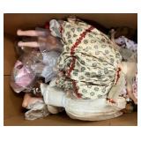 DOLL DISCOVERY LOT