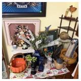 LOT OF DECORATIVE COLLECTIBLES