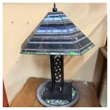 STAINED GLASS LAMP