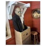 HALLOWEEN LIFE-SIZE FIGURE - BUTLER