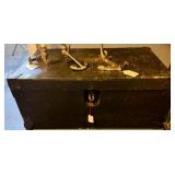PRIMITIVE CHEST