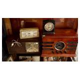 PAIR OF TABLE RADIOS/CLOCKS