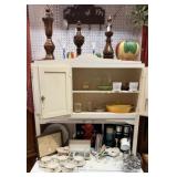 CABINET CONTENTS - VINTAGE SERVING