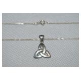 925 Sterling Celtic Knot Pendant Necklace 18'