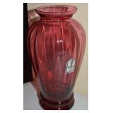 Vtg Pilgrim Cranberry Ribbed Art Glass Vase 7.5"
