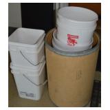 5 Gallon & other Buckets / Storage