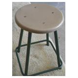 Vtg Metal & Fiberglass Stool 18t x 13diam