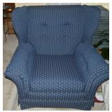 Vintage Blue & Light Floral Armchair 39 x 36 x 38t