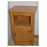 White Clad Oak Ice Box Cabinet 29 x 18 x 13d