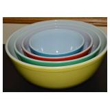 Pyrex 4pc Primary Colors Nesting Bowl Set