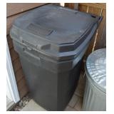 Sears Perma-lid Wheeled Home & Garden Trash Can