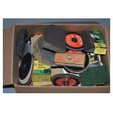 Box w/ Hand Sanding Block + Discs