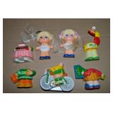 Vtg Knickerbocker Dolly Pops Dolls & 5 Outfits