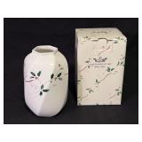 Christopher Stuart Y1025 Holiday Splendor Vase