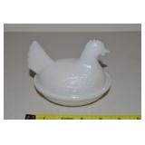 Vtg Hazel Atlas Milk/Opaline Glass Hen on Nest 5"