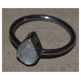 925 Sterling Silver Teardrop Stone Ring Sz 7.5