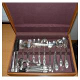 Presentation Case w/ 1847 Rogers Bros IS SP