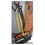 (4) Snow Shovels incl: Fibercore +