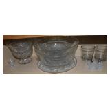 Kitchen Shelf Contents Lot: Clear Glass Shakers+