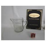 Western Clay Target Tie Tack,Vtg Featherweight Mal