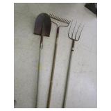 Shovel,Rake,Pitchfork
