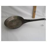 Antique Cold Handle Pan 10' Antique Cold Handle Pan 10'