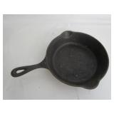 Cast Iron Sillet #5 8'R