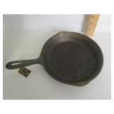 #5 Cast Iron Skillet 8'R