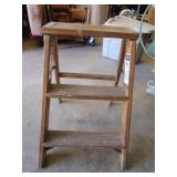 Wood Step Ladder