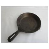 Cast Iron Skillet 7'