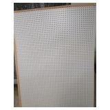Peg Board 46.5'x61.5'