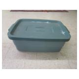 Rubbermaid 10 Gal Tote w/Lid